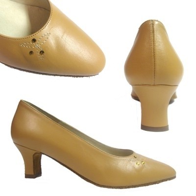 Ladies shoe 213