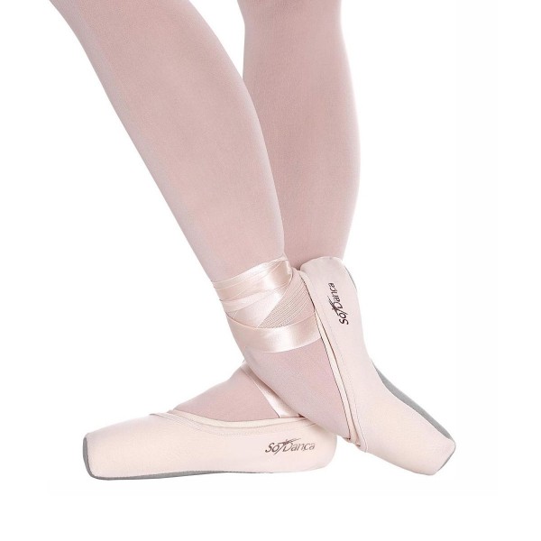 Pointe shoe cover
